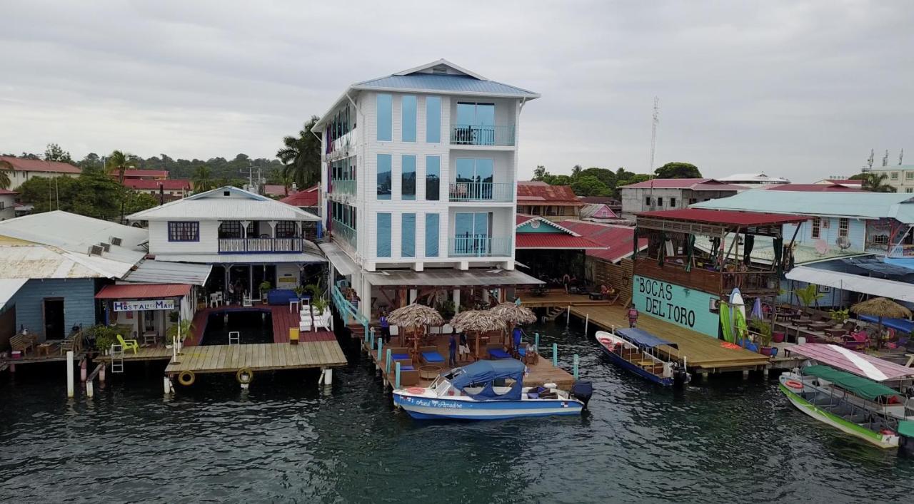 ホテル Azul Bocas Town エクステリア 写真